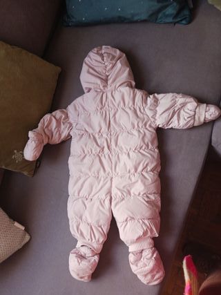 Buzo BabyGap rosa 0-6 meses