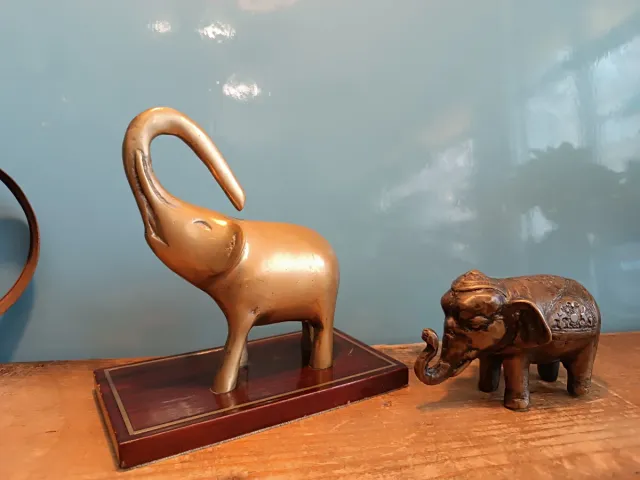 Lote 2 elefantes latón y bronce vintage