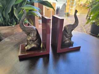 Sujetalibros Elefantes Madera y Cobre