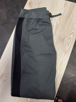 Chándal Under Armour Gris