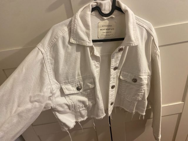 Chaqueta vaquera blanca Stradivarius