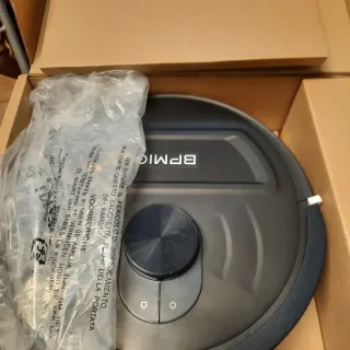 Robot aspirapolvere e lavapavimenti BPMIO