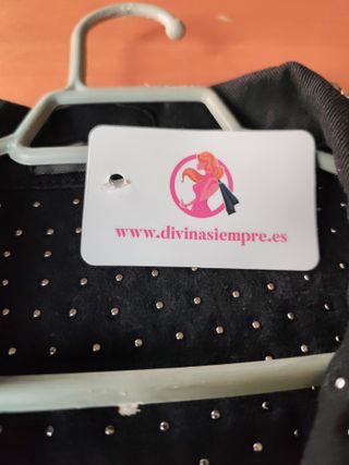 Chaqueta vaquera negra tachuelas