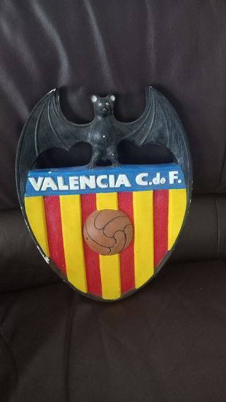 Escudo Valencia C.F. Murciélago y Balón