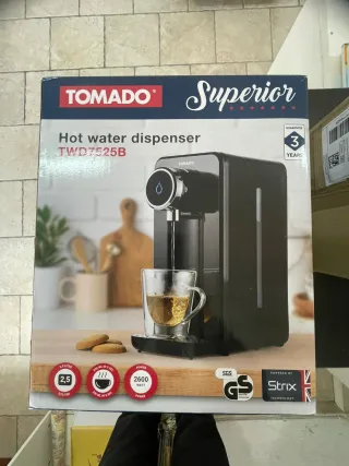 Dispenser acqua calda Tomado TWD7525B