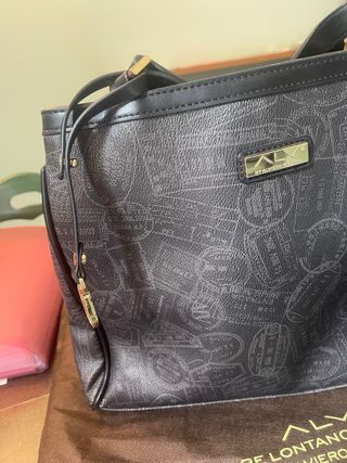 Borsa Alviero Martini - Nera con dettagli oro