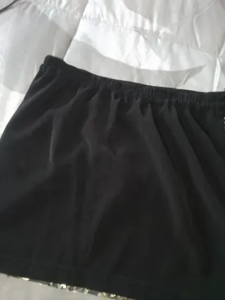 Minifalda negra con lentejuelas 