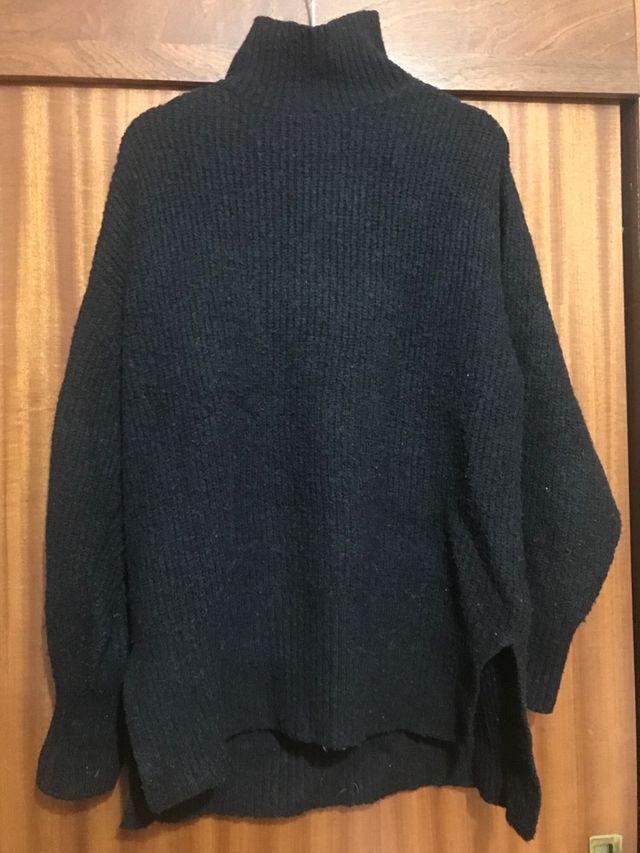 Jersey Negro Cuello Alto