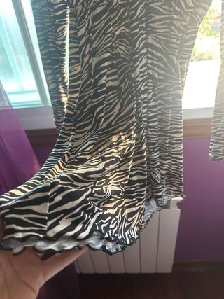 Vestido mini estampado cebra