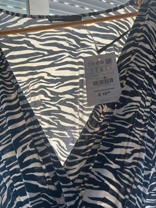 Vestido mini estampado cebra