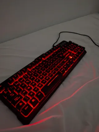 Teclado Mars Gaming RGB Iluminado