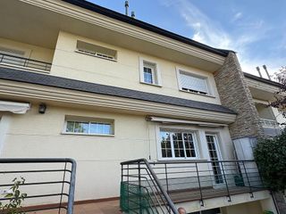 Casa adosada en alquiler en Prado de Somosaguas en Pozuelo de Alarcón