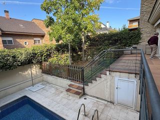 Casa adosada en alquiler en Prado de Somosaguas en Pozuelo de Alarcón