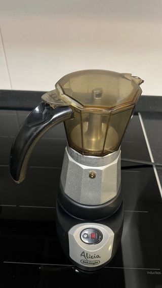 Cafetera DeLonghi Alicia EMKM6