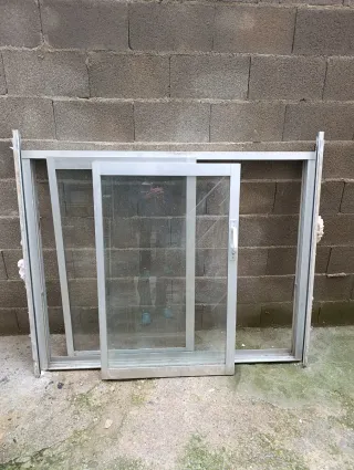 Ventana corredera de aluminio 