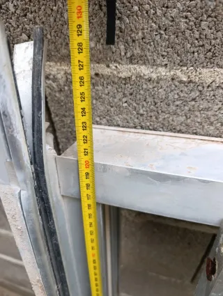 Ventana corredera de aluminio 