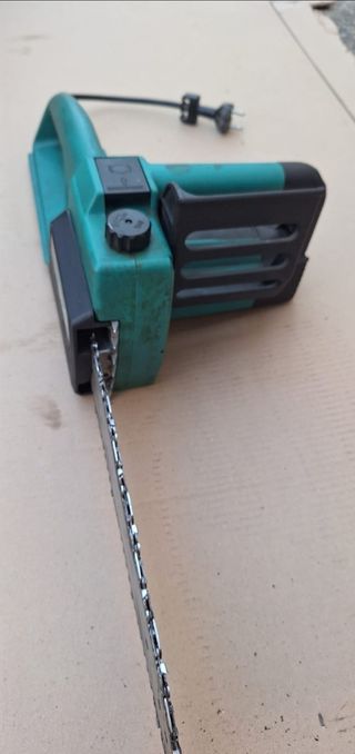 Motosierra Eléctrica Bosch 350B AKE