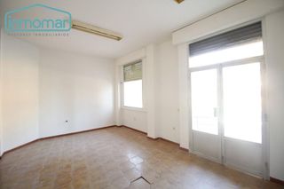 Local comercial en alquiler en Azucaica - Santa María de Benquerencia en Toledo