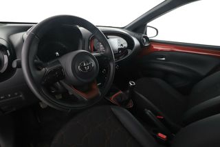 Toyota Aygo X Cross 1.0 Play