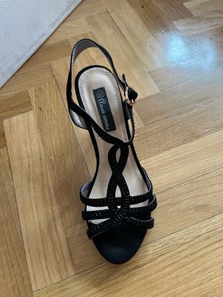 Sandalias de fiesta negras con pedrería