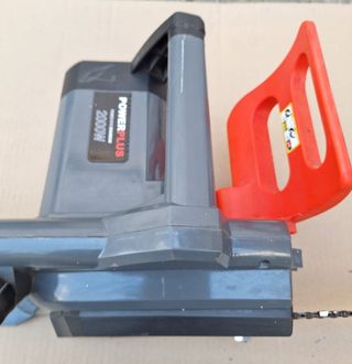 Motosierra Eléctrica Powerplus 2000W