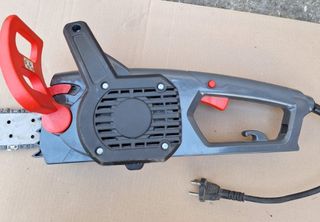 Motosierra Eléctrica Powerplus 2000W