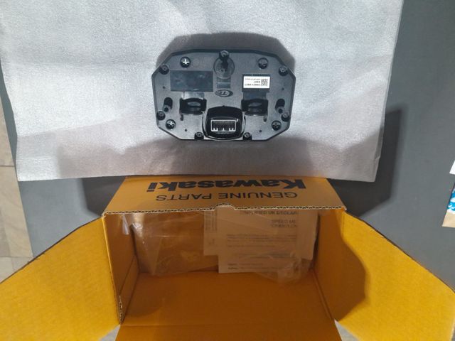 PANTALLA TFT Kawasaki Z900