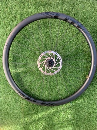 Cerchio posteriore in carbonio EliteWheels da 38 mm