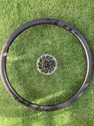 Cerchio posteriore in carbonio EliteWheels da 38 mm