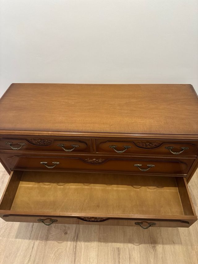 Cómoda de madeira vintage