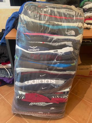 Ropa Vintage de marca 10€kg