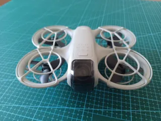 Dron DJI Neo