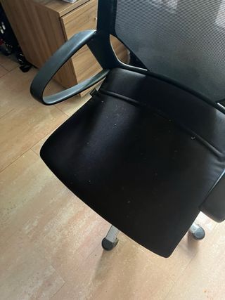 Sillón Wilkhahn.
de despacho su precio es de 1.400
