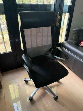 Sillón Wilkhahn.
de despacho su precio es de 1.400