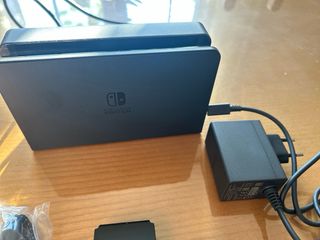 Nintendo Switch OLED blu/rosso