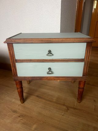 Mesita de noche antigua madera