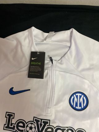 Camiseta deportiva Nike manga larga