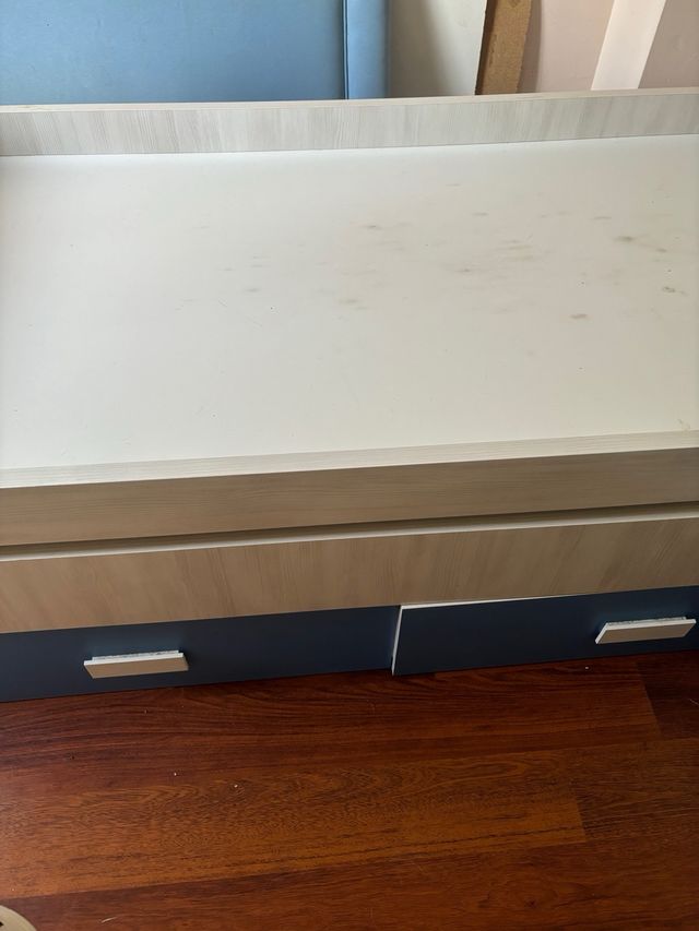 Estructura de cama con cajones