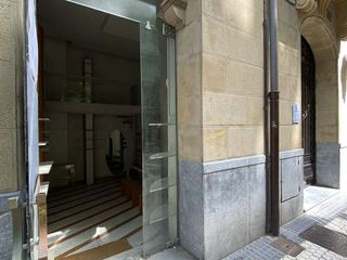 Local comercial en alquiler en Centro en San Sebastián-Donostia