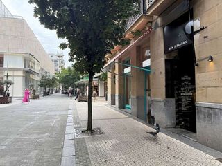 Local comercial en alquiler en Centro en San Sebastián-Donostia