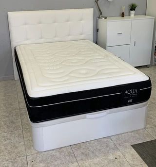 Camas: somieres + patas, canapes y colchones