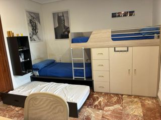 Cama tren con armario y cajones