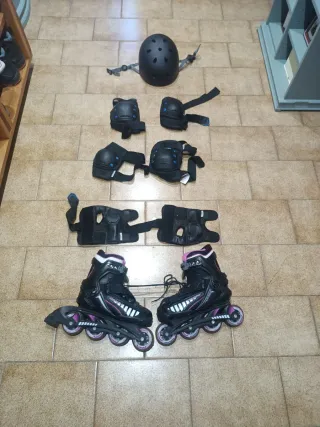 Patines en línea con protecciones