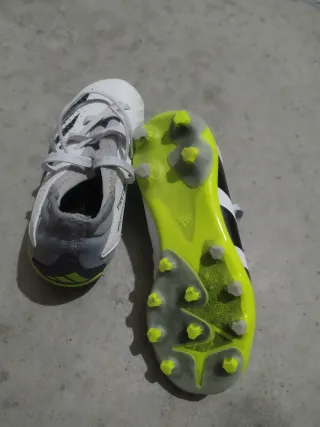 Botas de fútbol Adidas Predator Talla 30