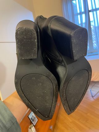 Stivali neri alti con tacco