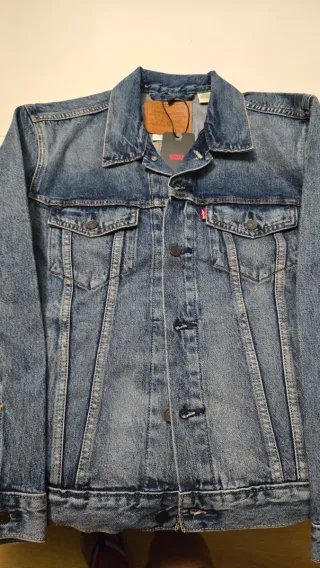 Cazadora Vaquera Levi's Talla L. Sin estrenar.