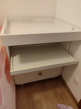 Cambiador IKEA con cajones