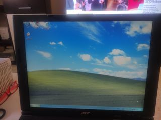 Ordenador portátil Acer Plata