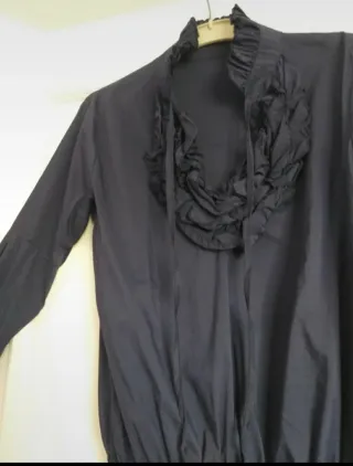 Romántica blusa con detalle de volantes