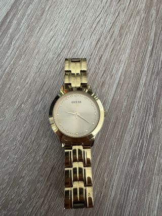 Reloj Guess Dorado Mujer